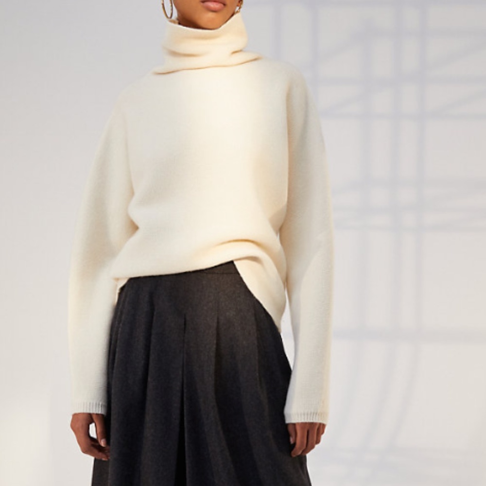 CASHMERE Aritzia Babaton 1-01 Roll Neck/Turtle neck sweater Cream